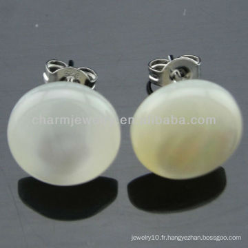 Boucles d&#39;oreilles Hawaiian White Plumeria Round Shell Stud Earrings EF-014